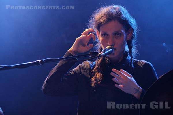 WINTER FAMILY - 2009-12-12 - PARIS - La Maroquinerie - 